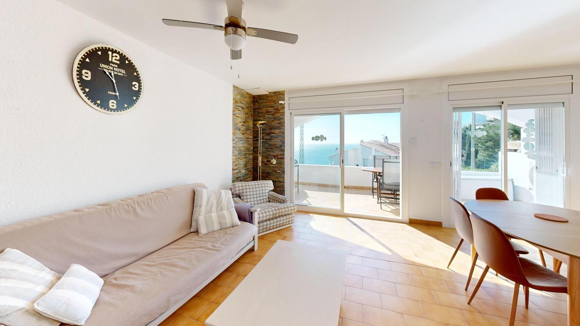 Appartement 65 M2 ,piscine Vue *
